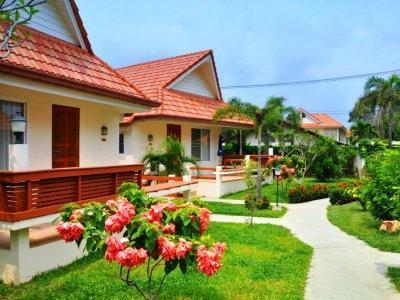 Casuarina Jomtien Hotel- Baramie Residence Bagian luar foto