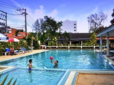 Casuarina Jomtien Hotel- Baramie Residence Bagian luar foto