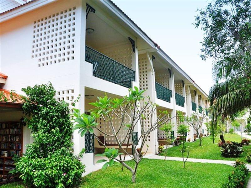 Casuarina Jomtien Hotel- Baramie Residence Bagian luar foto